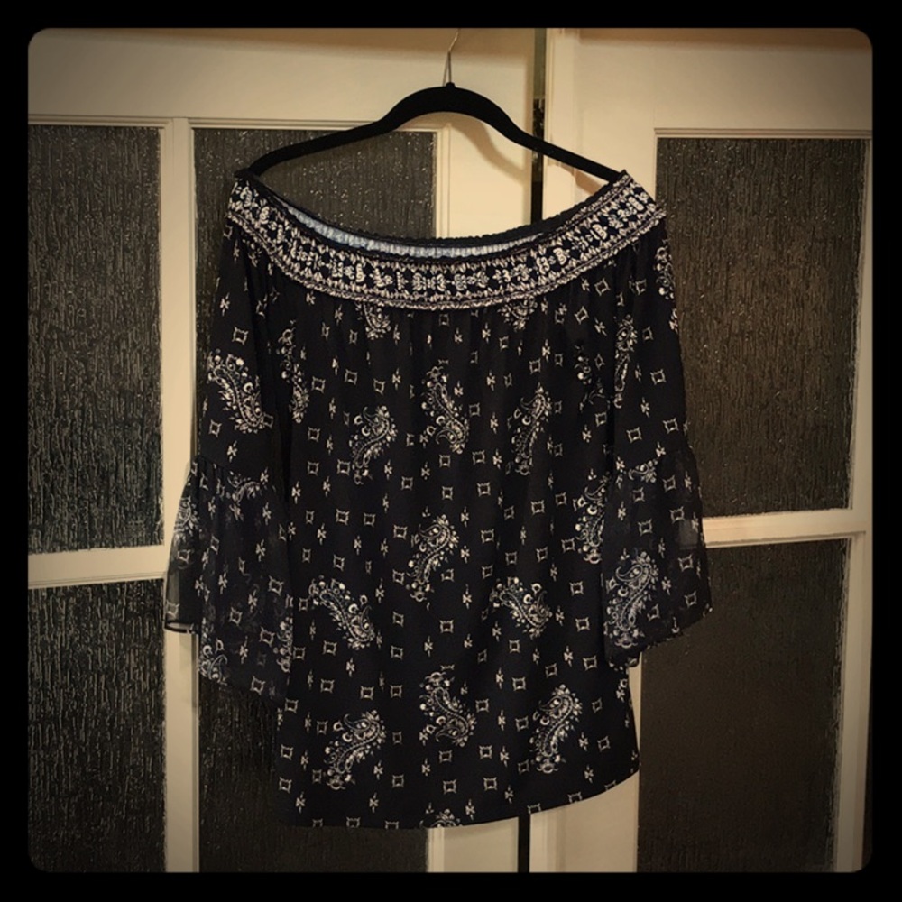 FINAL PRICE! White House Black Market OTS top!